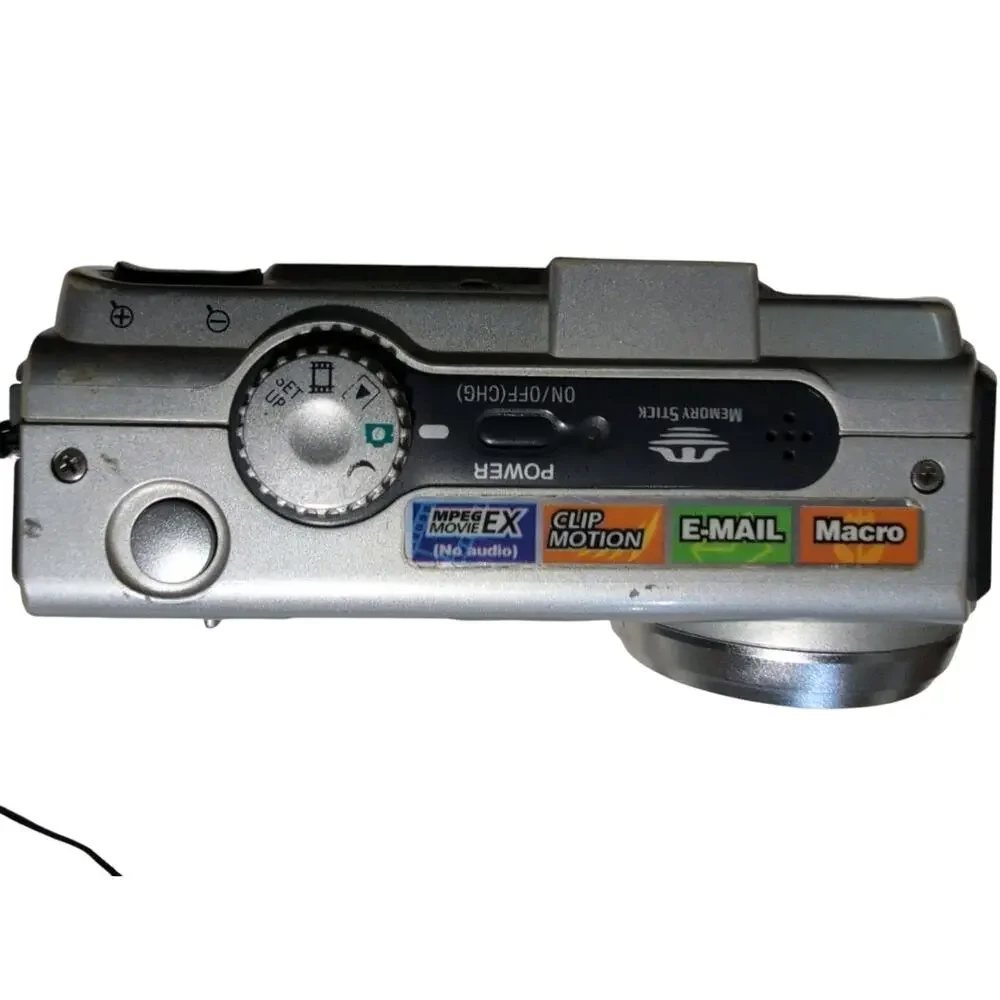 Sony cyber-shot DSC-P50 compact camera 2.1mp 3x optical 6x digital, silver